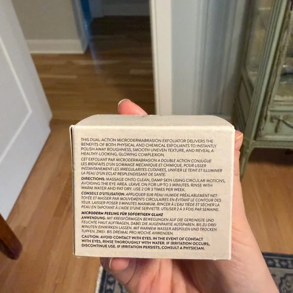 Goop Beauty Microderm Instant Glow Exfoliator - Cream - Picture 6 of 7